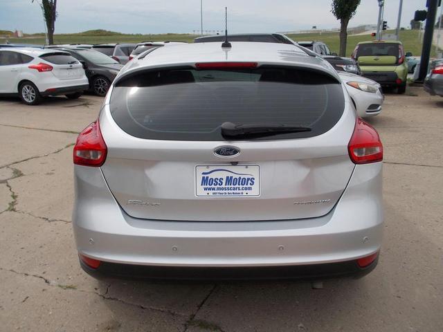 Photo of 2017 Ingot Silver Metallic Ford Focus