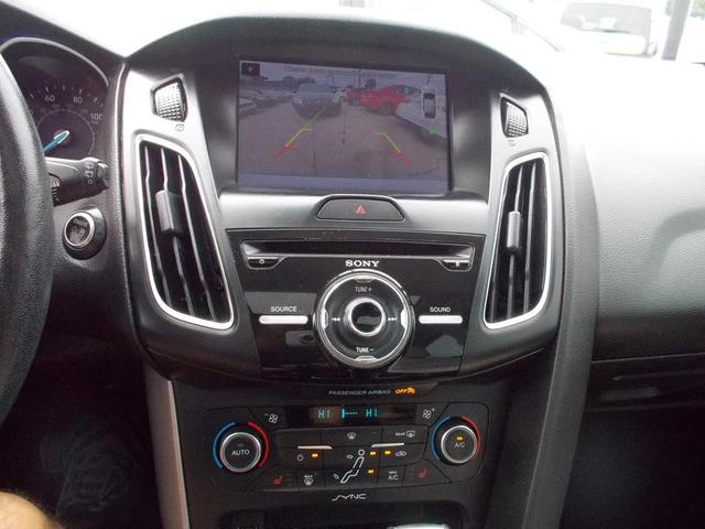 Photo of 2017 Ingot Silver Metallic Ford Focus