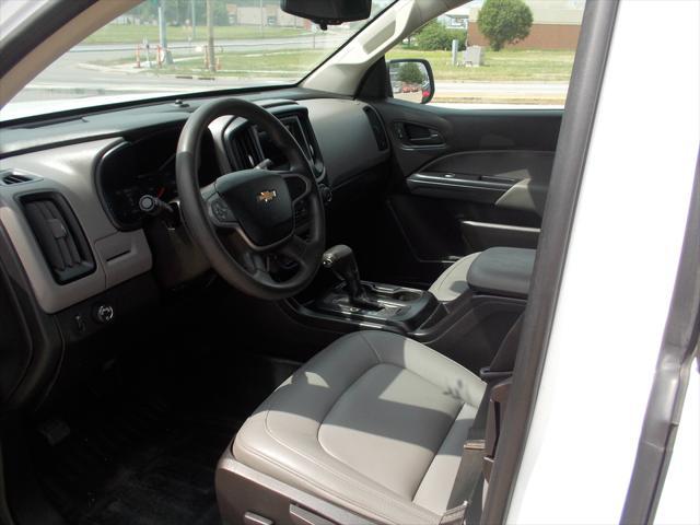 Photo of 2019 Summit White Chevrolet Colorado