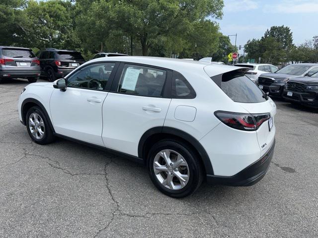 Photo of 2023 Platinum White Pearl Honda HR-V