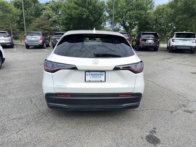 Photo of 2023 Platinum White Pearl Honda HR-V
