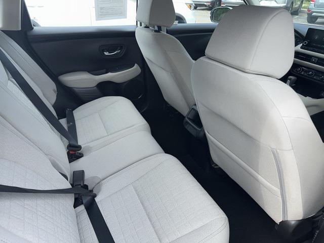 Photo of 2023 Platinum White Pearl Honda HR-V