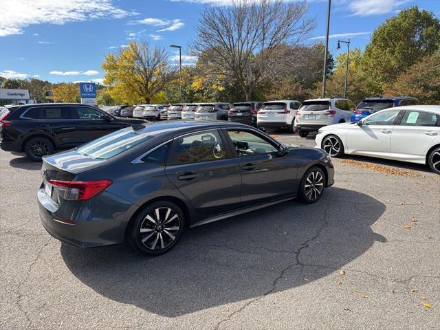 Photo of 2022 Gray Honda Civic
