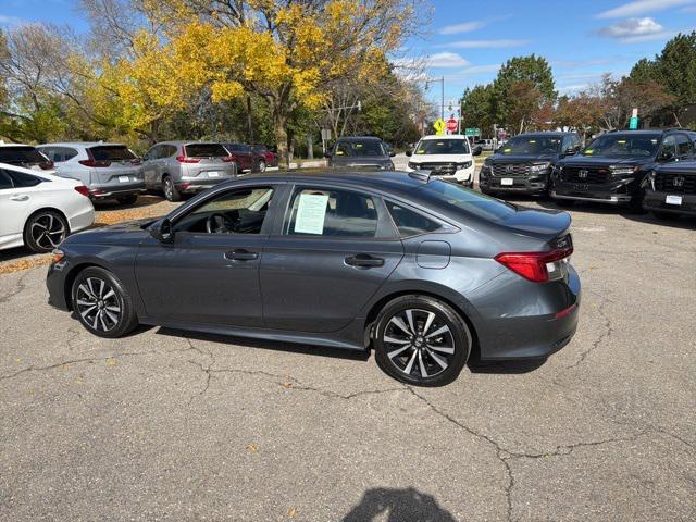Photo of 2022 Gray Honda Civic