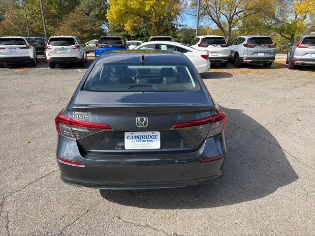 Photo of 2022 Gray Honda Civic