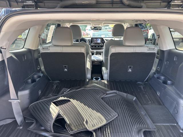 Photo of 2020 Magnetic Gray Metallic Toyota Highlander