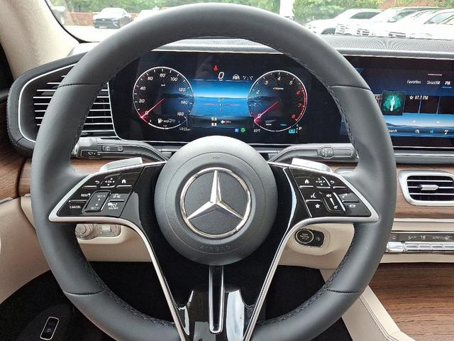 Photo of 2025 Black Mercedes-Benz GLS 450
