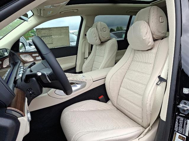 Photo of 2025 Black Mercedes-Benz GLS 450
