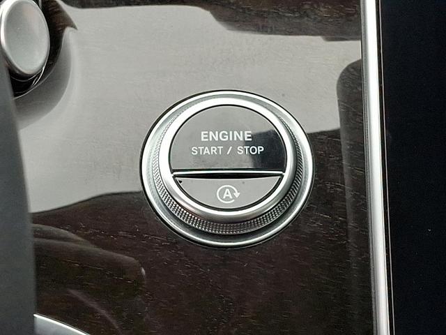 Photo of 2022 Mojave Silver Metallic Mercedes-Benz C-Class