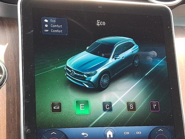 Photo of 2025 Black Mercedes-Benz GLC 300