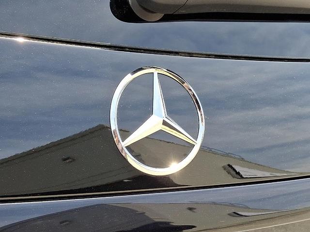 Photo of 2025 Black Mercedes-Benz GLC 300