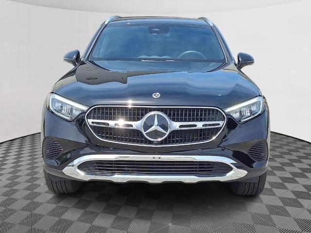 Photo of 2025 Black Mercedes-Benz GLC 300