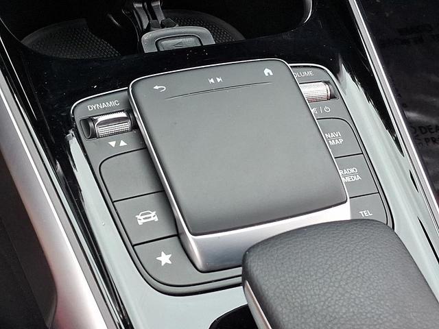 Photo of 2022 Patagonia Red Metallic Mercedes-Benz GLB 250