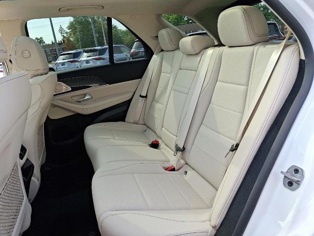 Photo of 2026 Polar White Mercedes-Benz GLE 350