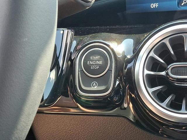 Photo of 2025 Midnight Black Mercedes-Benz GLA 250