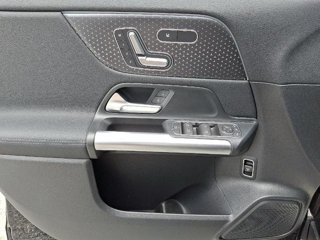 Photo of 2025 Midnight Black Mercedes-Benz GLA 250