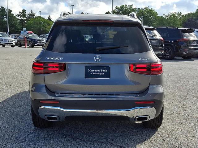 Photo of 2026 Metallic Mercedes-Benz GLB 250