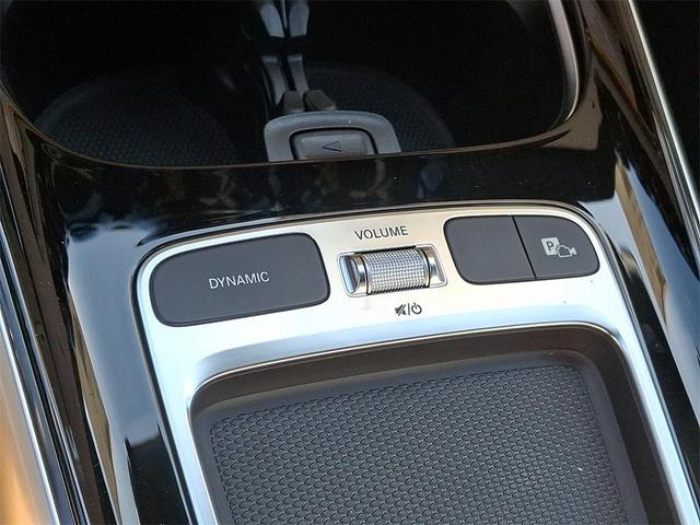 Photo of 2025 Polar White Mercedes-Benz GLA 250