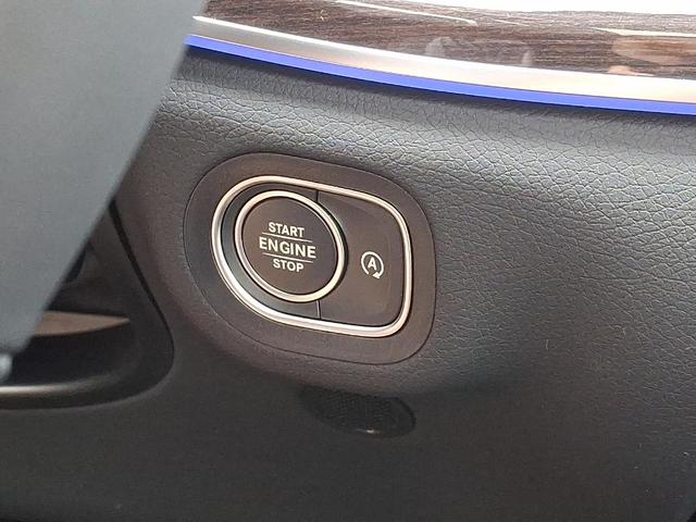 Photo of 2025 Black Mercedes-Benz GLS 450