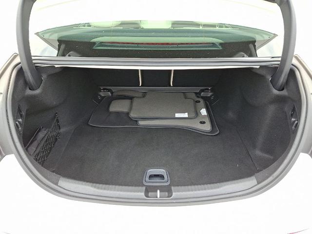 Photo of 2024 Polar White Mercedes-Benz C-Class