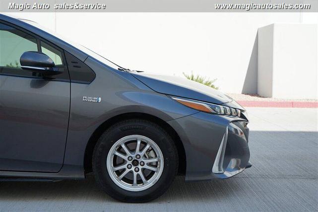Photo of 2020 Magnetic Gray Metallic Toyota Prius Prime