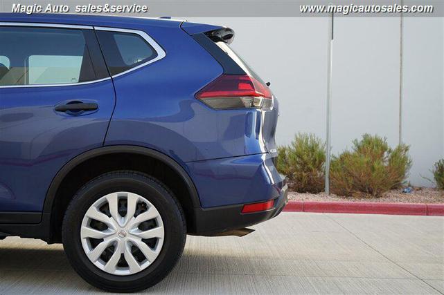 Photo of 2020 Caspian Blue Metallic Nissan Rogue