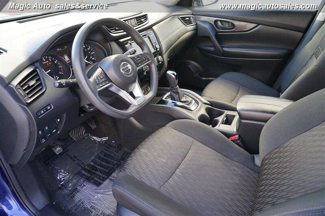 Photo of 2020 Caspian Blue Metallic Nissan Rogue