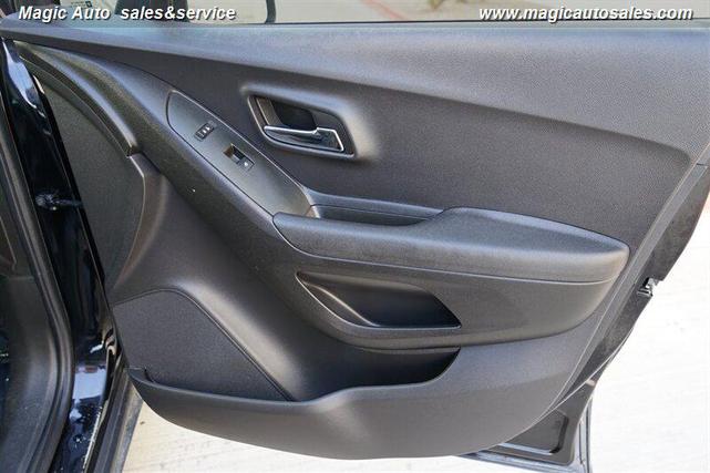 Photo of 2019 Mosaic Black Metallic Chevrolet Trax