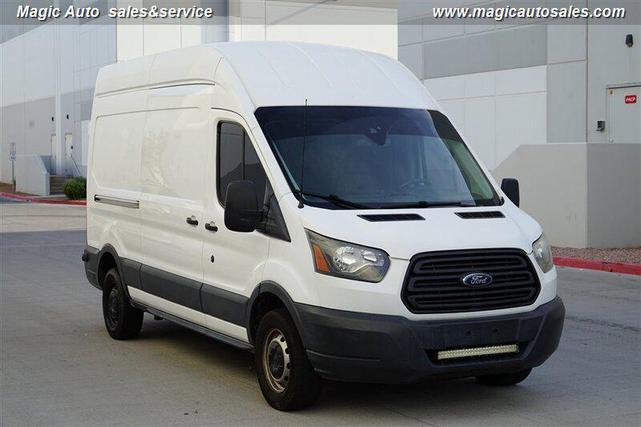 Photo of 2018 Oxford White Ford Transit-250