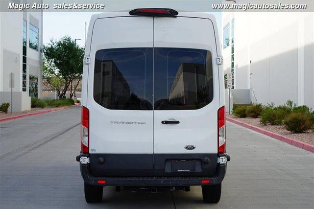 Photo of 2018 Oxford White Ford Transit-250