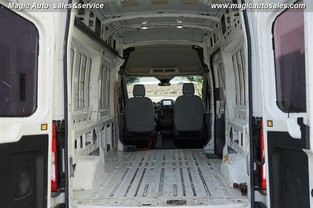Photo of 2018 Oxford White Ford Transit-250