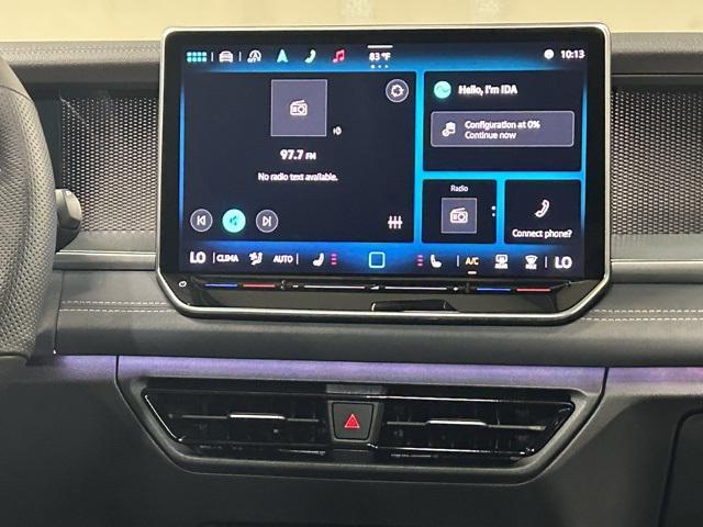 Photo of 2025 Sandstone w/Deep Black Roof Volkswagen Tiguan