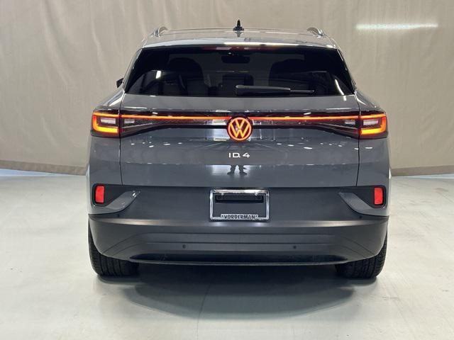 Photo of 2023 Pure Gray Volkswagen ID.4