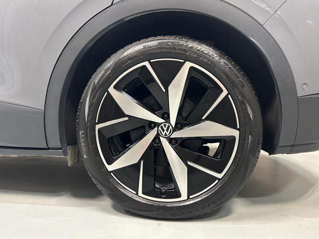 Photo of 2023 Pure Gray Volkswagen ID.4