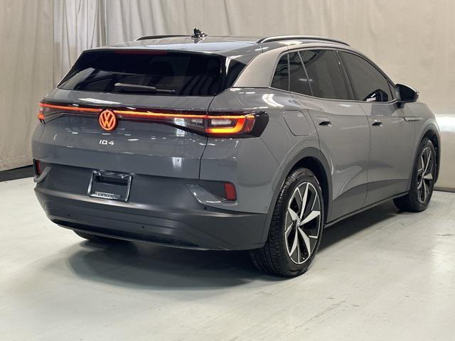 Photo of 2023 Pure Gray Volkswagen ID.4