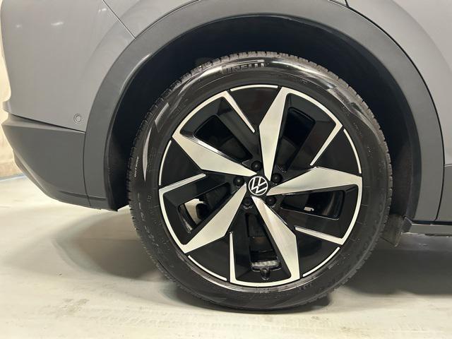 Photo of 2023 Pure Gray Volkswagen ID.4