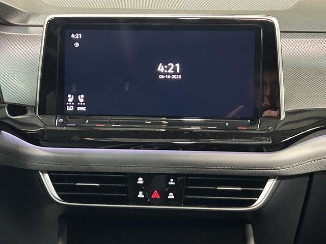 Photo of 2025 Pure Gray Volkswagen Atlas