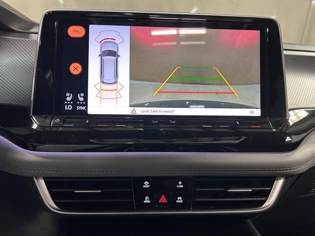 Photo of 2025 Pure Gray Volkswagen Atlas