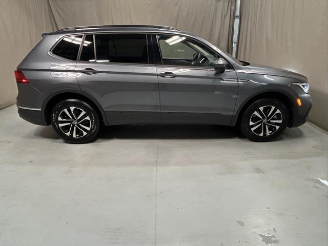 Photo of 2024 Platinum Gray Metallic Volkswagen Tiguan
