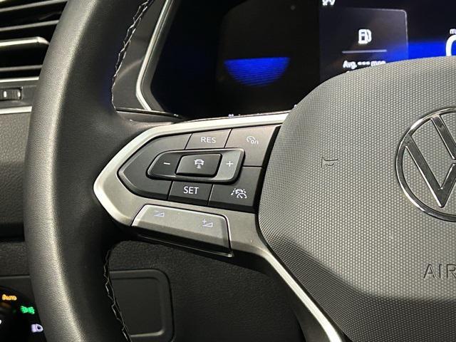 Photo of 2024 Platinum Gray Metallic Volkswagen Tiguan