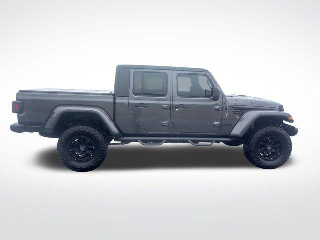Photo of 2021 Granite Crystal Metallic Clearcoat Jeep Gladiator