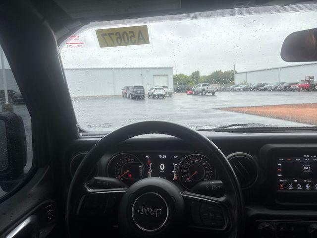 Photo of 2021 Granite Crystal Metallic Clearcoat Jeep Gladiator
