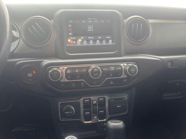 Photo of 2021 Granite Crystal Metallic Clearcoat Jeep Gladiator