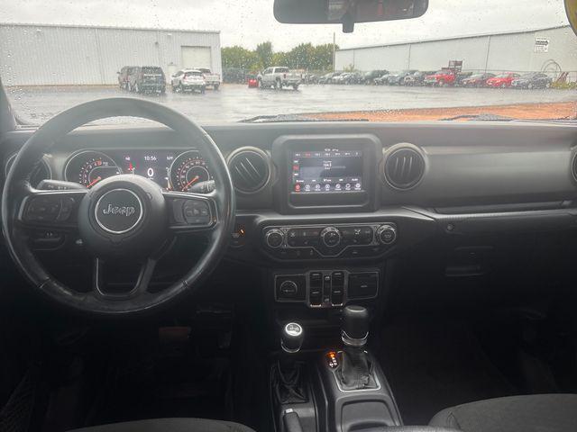 Photo of 2021 Granite Crystal Metallic Clearcoat Jeep Gladiator