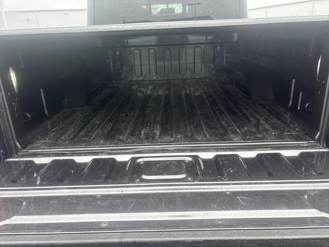 Photo of 2021 Granite Crystal Metallic Clearcoat Jeep Gladiator