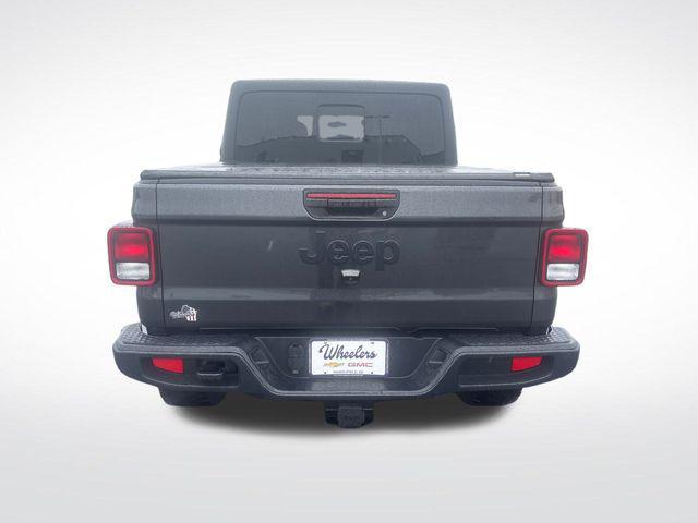 Photo of 2021 Granite Crystal Metallic Clearcoat Jeep Gladiator