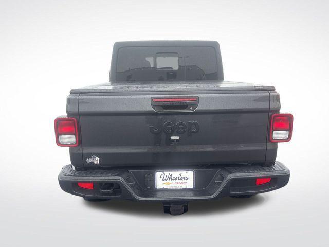 Photo of 2021 Granite Crystal Metallic Clearcoat Jeep Gladiator