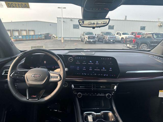 Photo of 2026 Mosaic Black Metallic Chevrolet Traverse