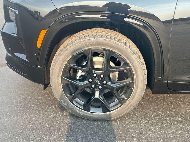 Photo of 2026 Mosaic Black Metallic Chevrolet Traverse