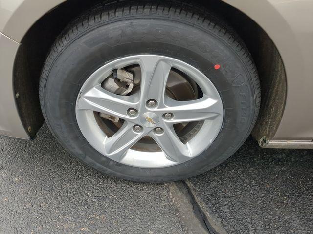 Photo of 2022 Mineral Gray Metallic Chevrolet Malibu